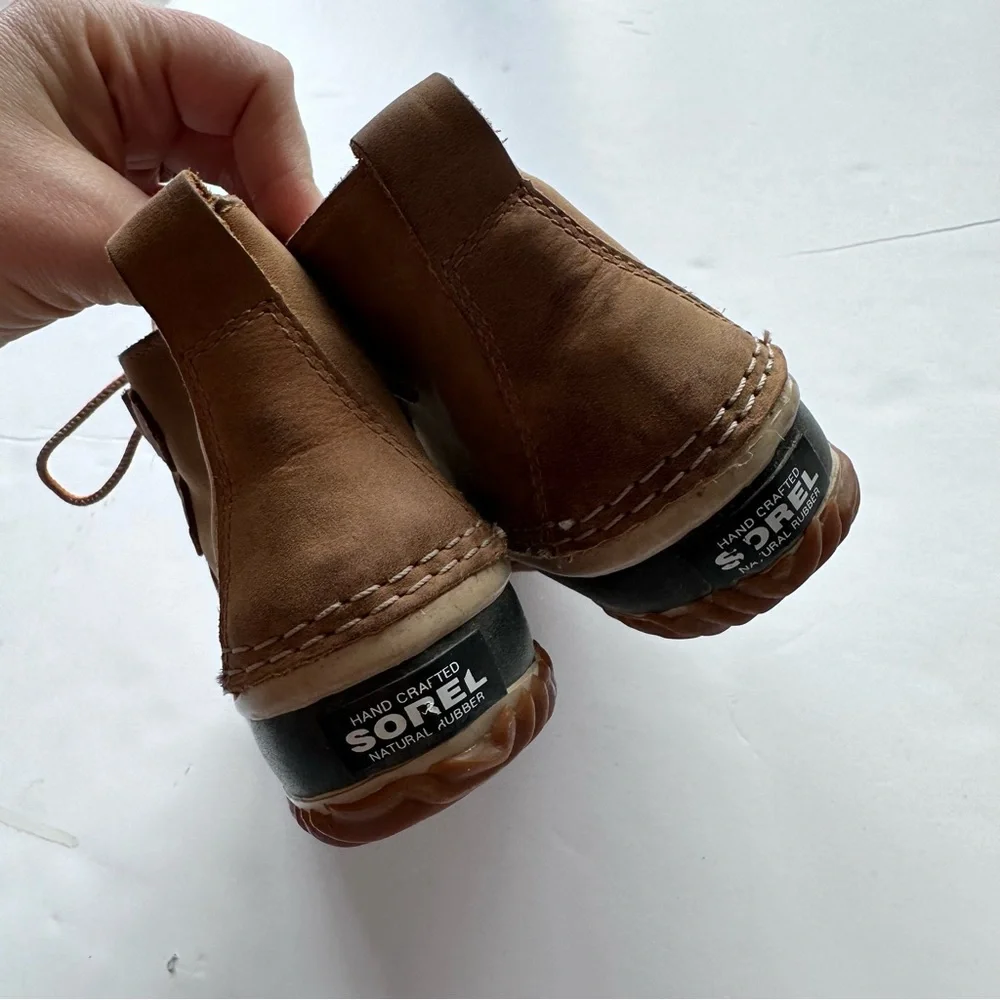 SOREL Out N About Leather Boot